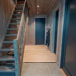 Tiur, Stylish New With Hot Tub