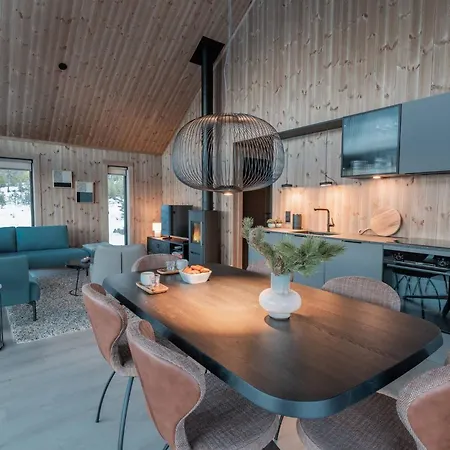 Tiur, Stylish New With Hot Tub * Nesbyen