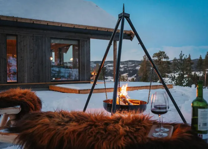 Tiur, Stylish New With Hot Tub Сasa de vacaciones